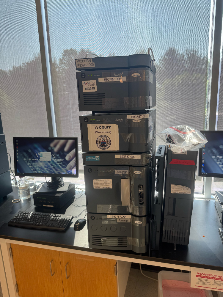 Image of Waters Acquity UPLC System w/ FLR and PDA eA Detectors